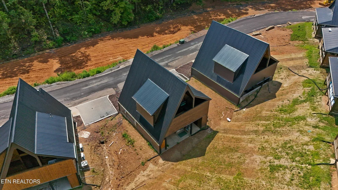 Photo of 615 Longbow Way