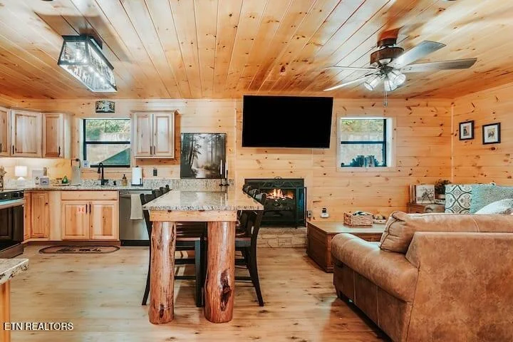 Photo of 3119 Bear Mountain Lane