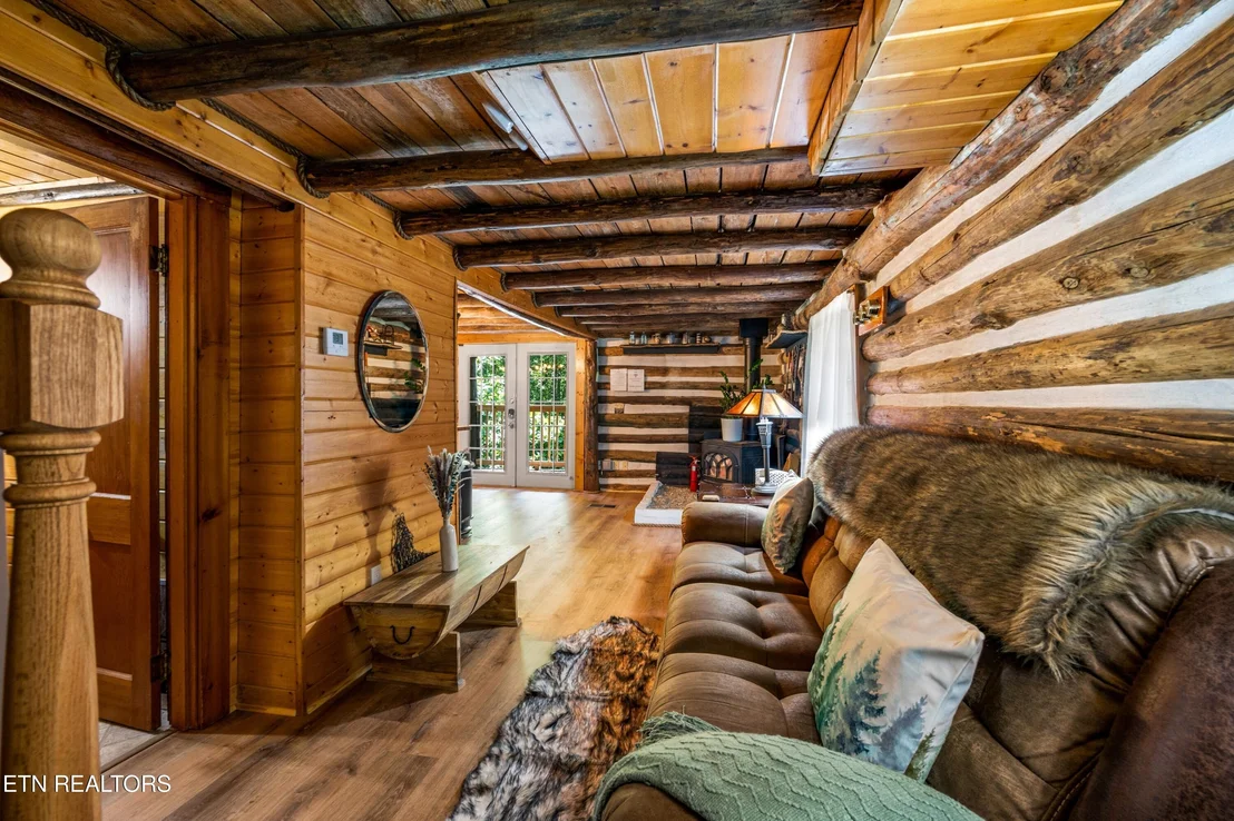 Photo of 2338 Jims Way