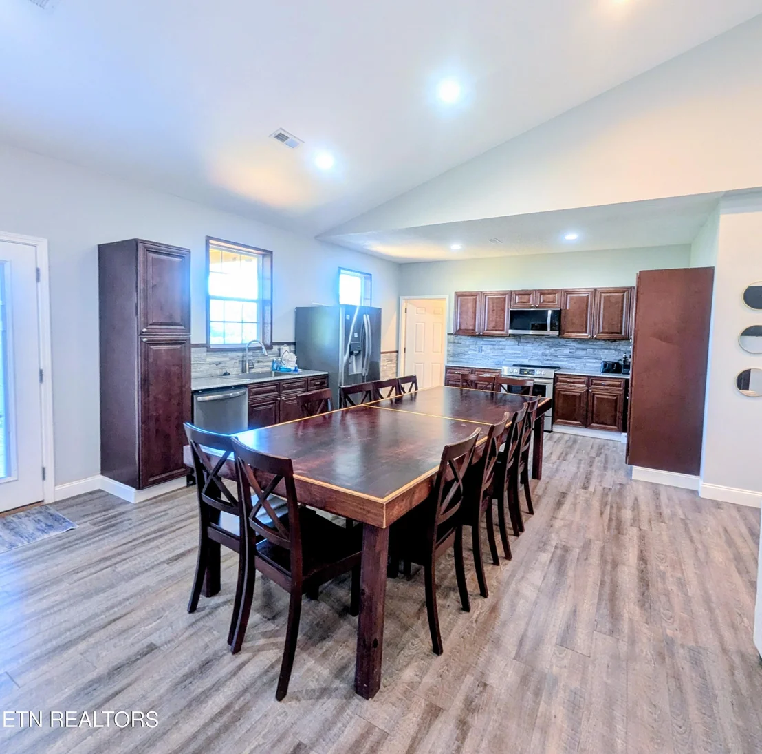 Photo of 1720 Mountain Drive