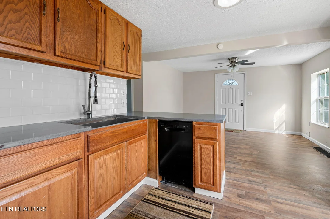 Photo of 1005 Drive D.