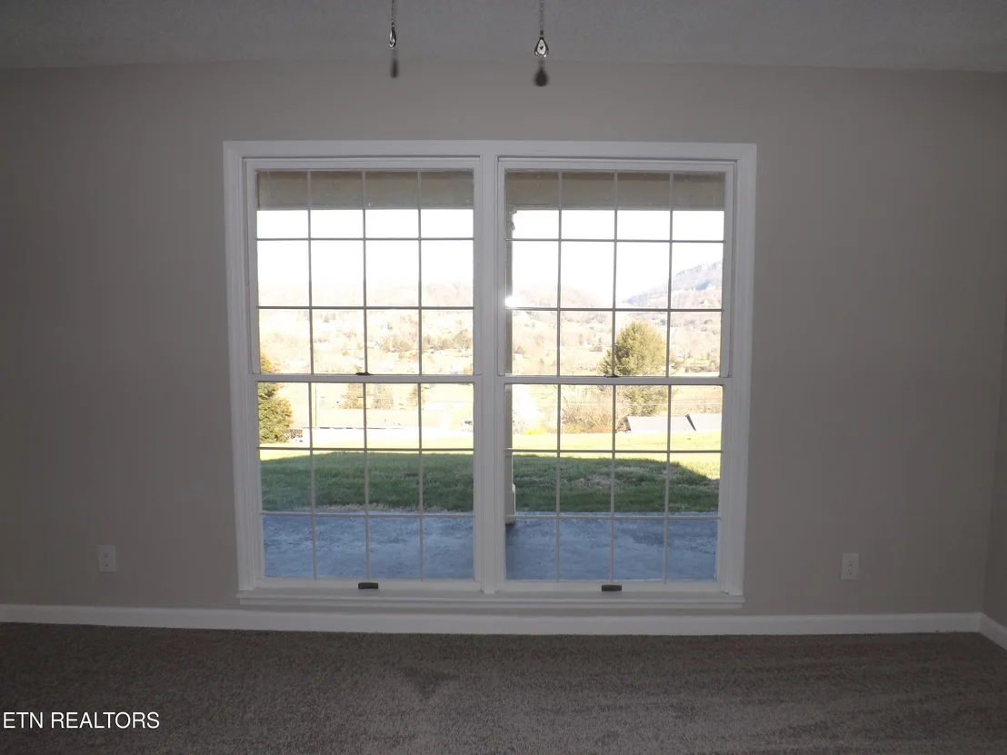 Photo of 262 OXFORD Circle