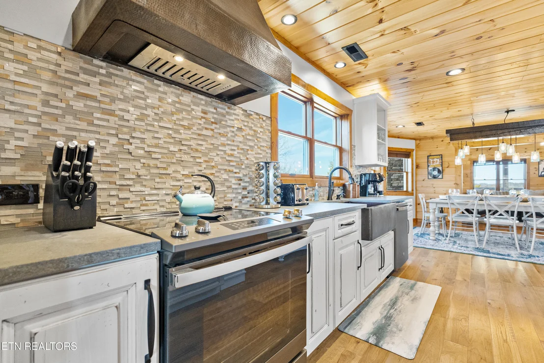 Photo of 965 Burden Hill Rd