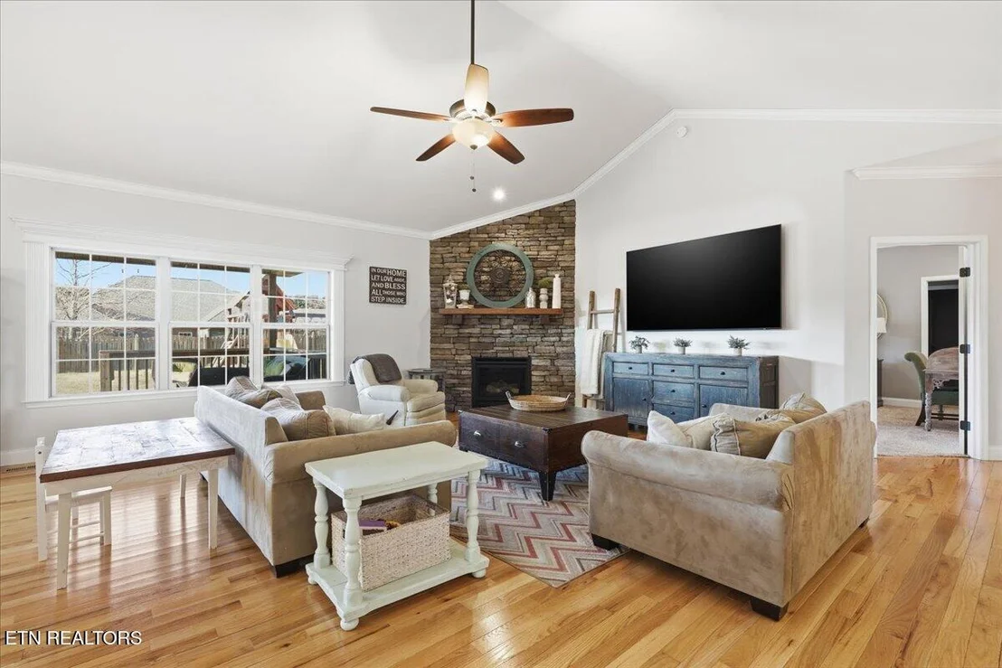 Photo of 1179 Linford Circle