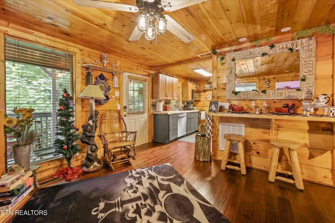 Photo of 4424&4428 Grindstone Ridge Rd