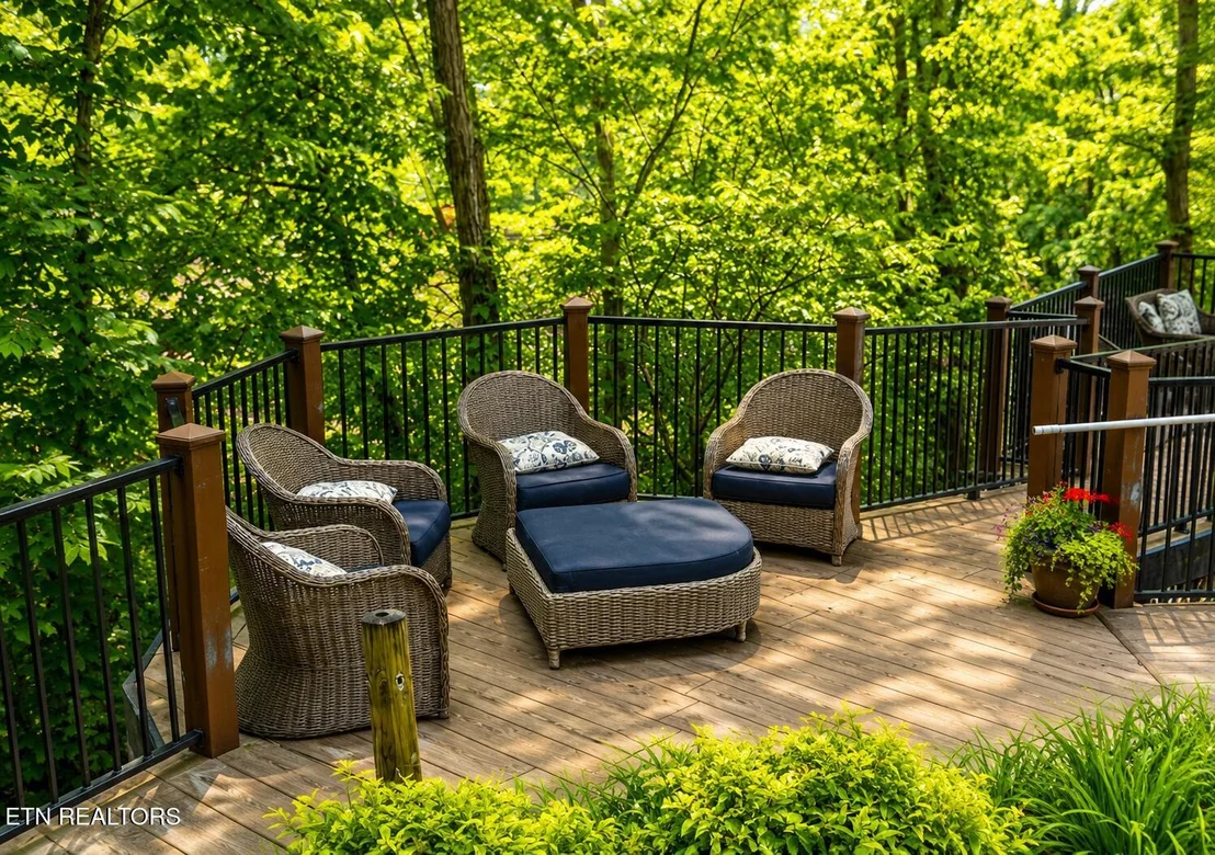 Photo of 831 Bear Run Way