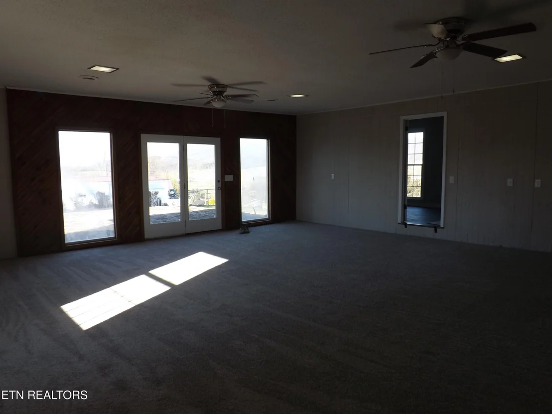 Photo of 262 OXFORD Circle
