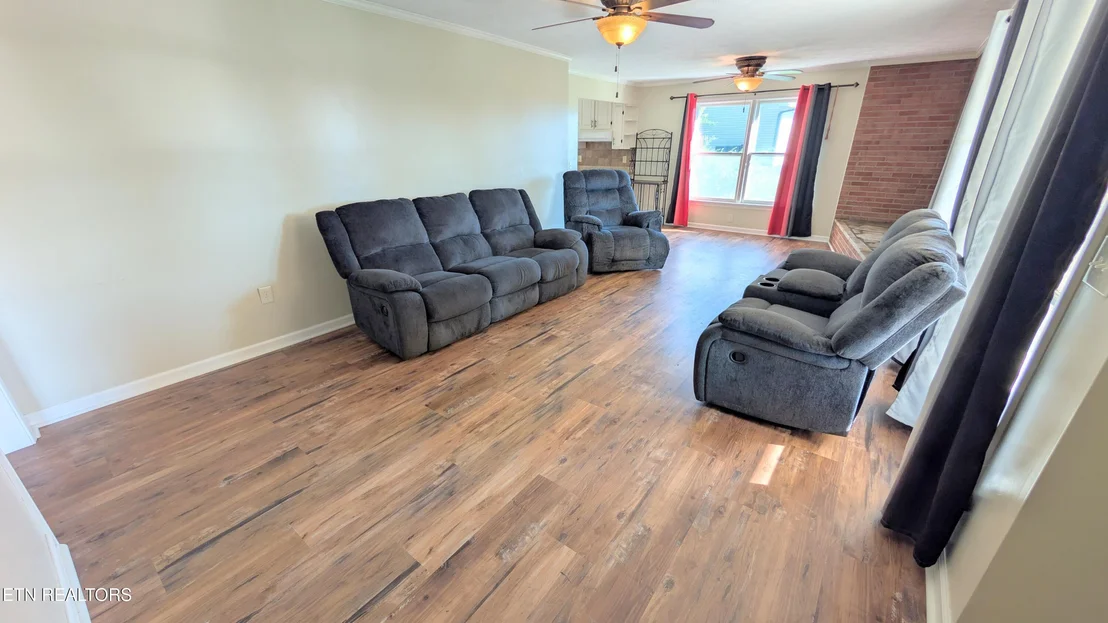 Photo of 821 Commanche Drive