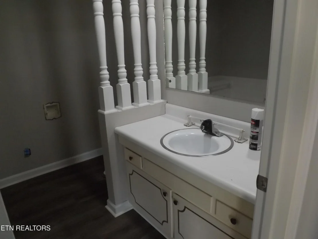 Photo of 262 OXFORD Circle