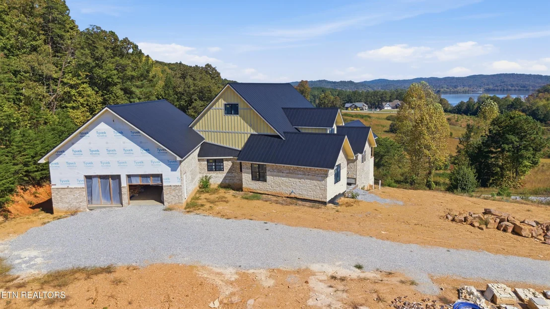 Photo of 325 Enclave Way