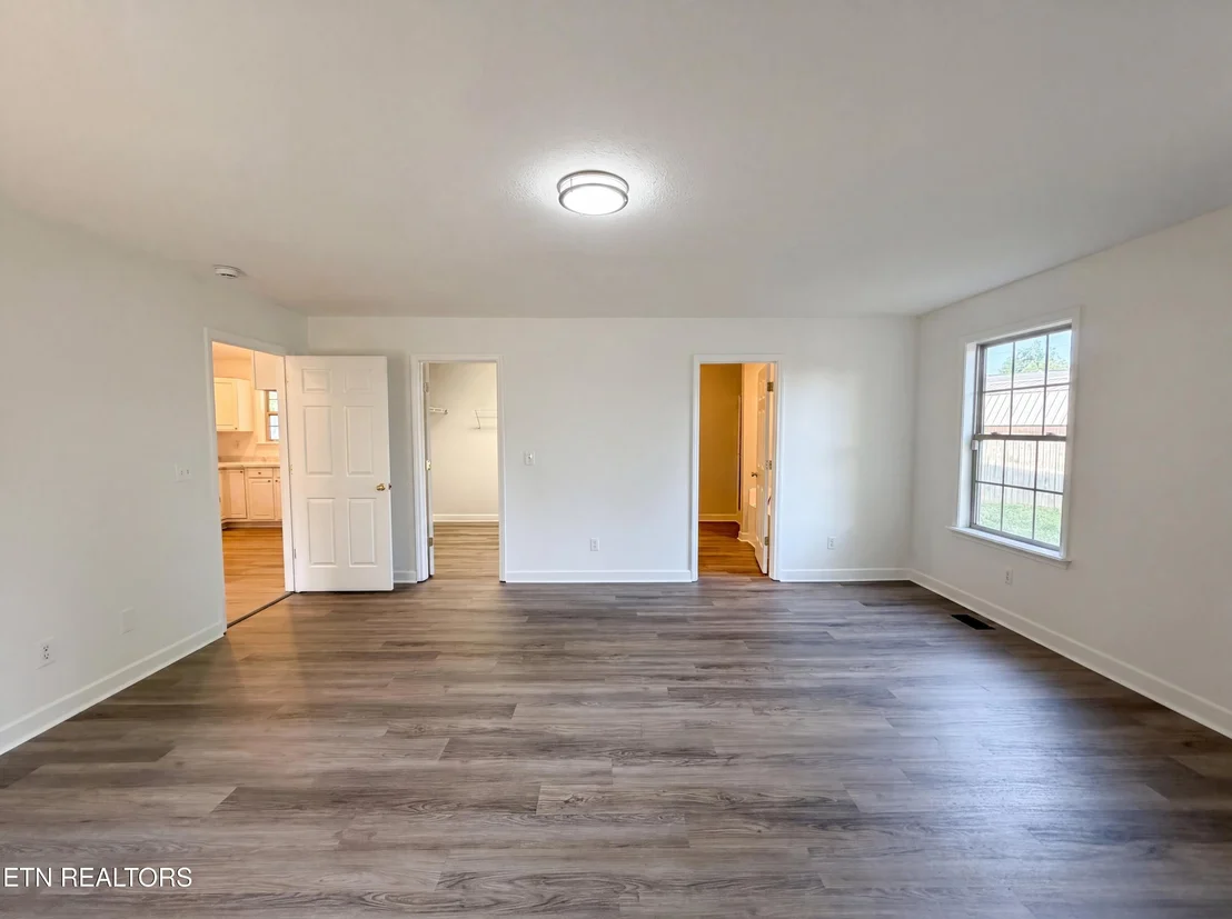 Photo of 375 Walnut Lane