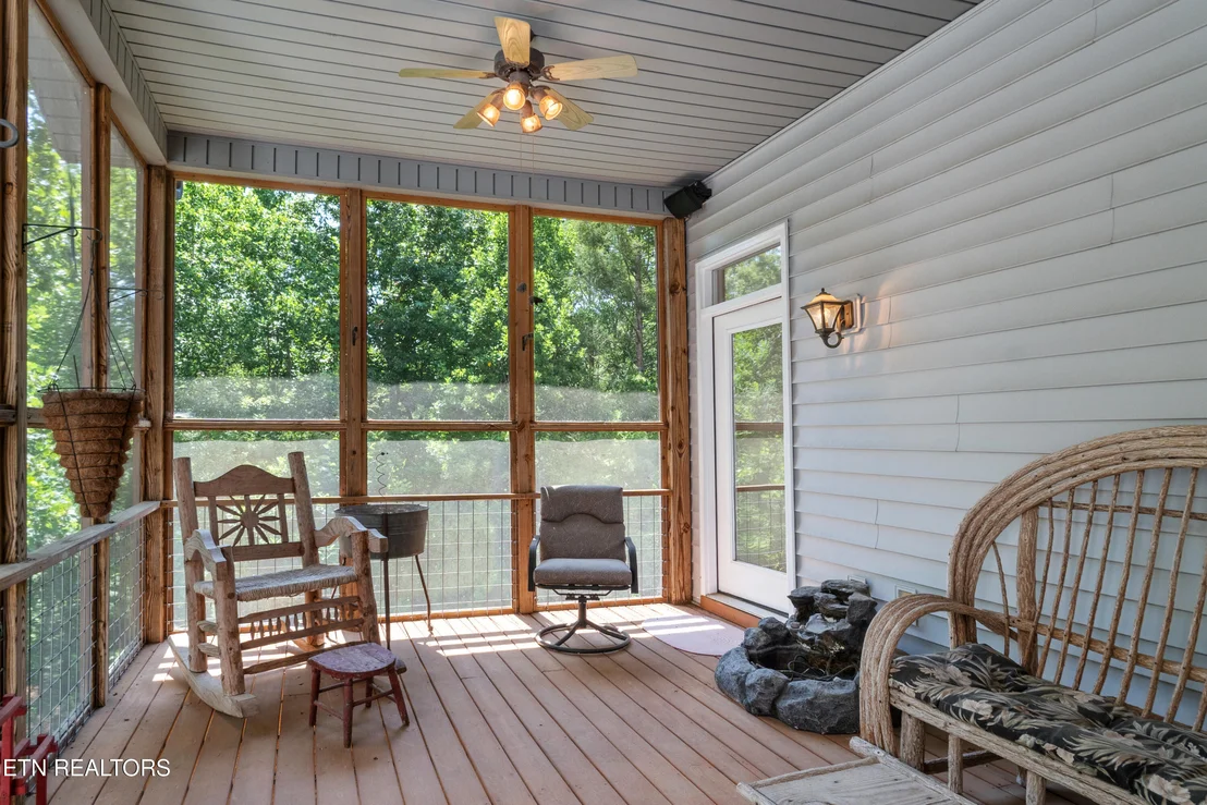 Photo of 122 Lakeside Trace