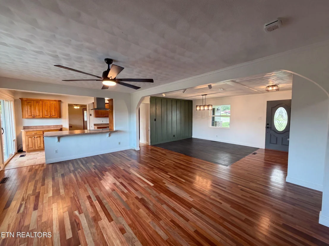 Photo of 302 Sunset Lane