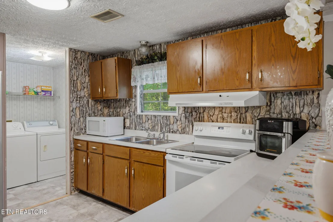 Photo of 429 Allen Rd