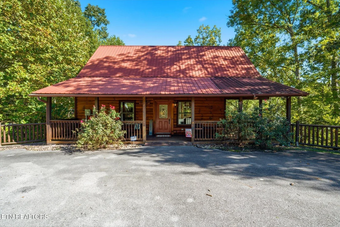 Photo of 2440 Breezy Rd