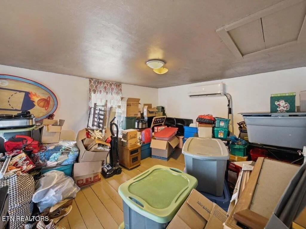 Photo of 990 Dover Rd