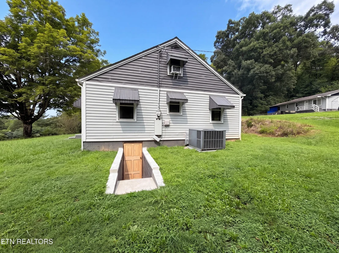 Photo of 119 Old State Circle