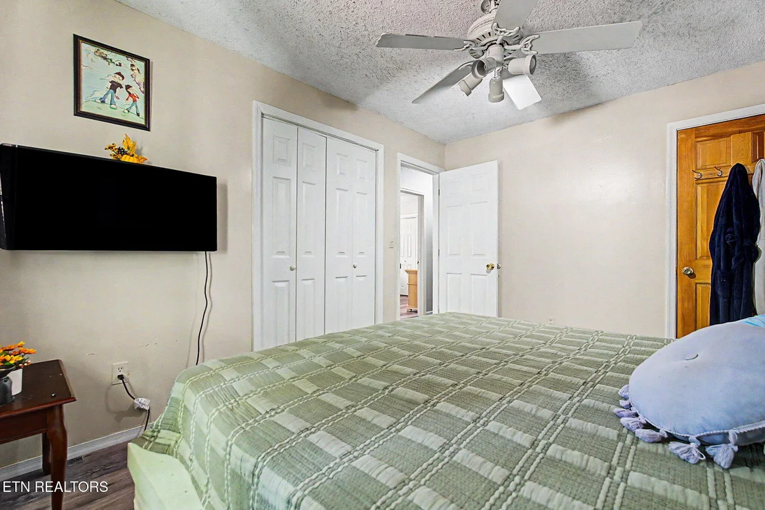 Photo of 2136 Daisy Tr