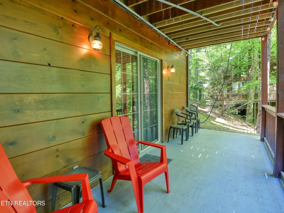 Photo of 380 Laurel Rd