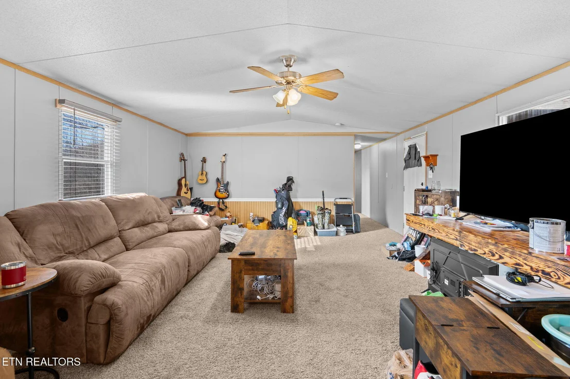 Photo of 425 Bazel Rd