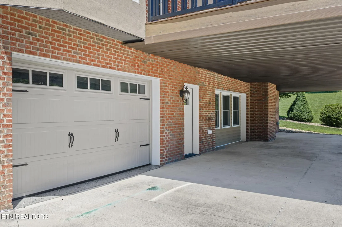 Photo of 239 Sequoyah Rd