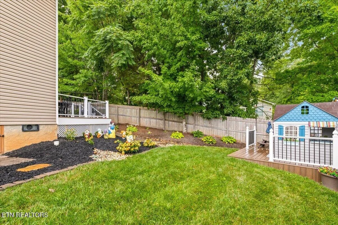 Photo of 6101 Starflower Lane