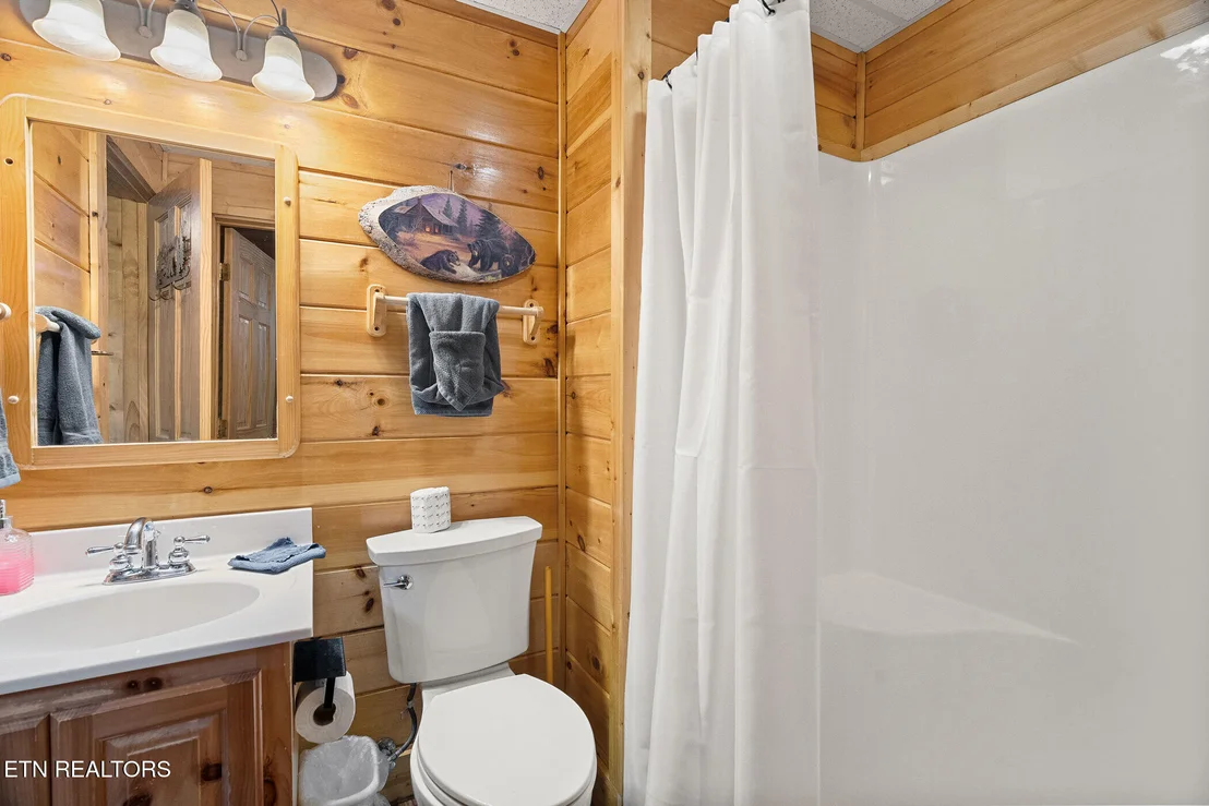 Photo of 746 Nighthawk Way