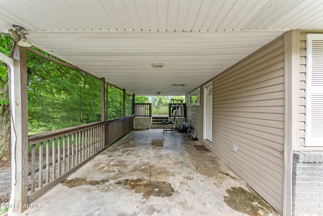 Photo of 561 Robinson Drive