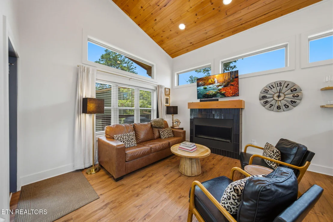 Photo of Unit UNIT4 at 2385 Forge Hideaway Loop