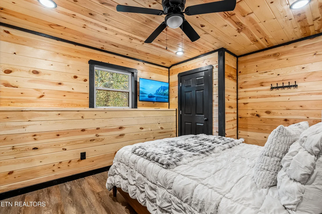 Photo of 2881 Caughron Mountain Rd