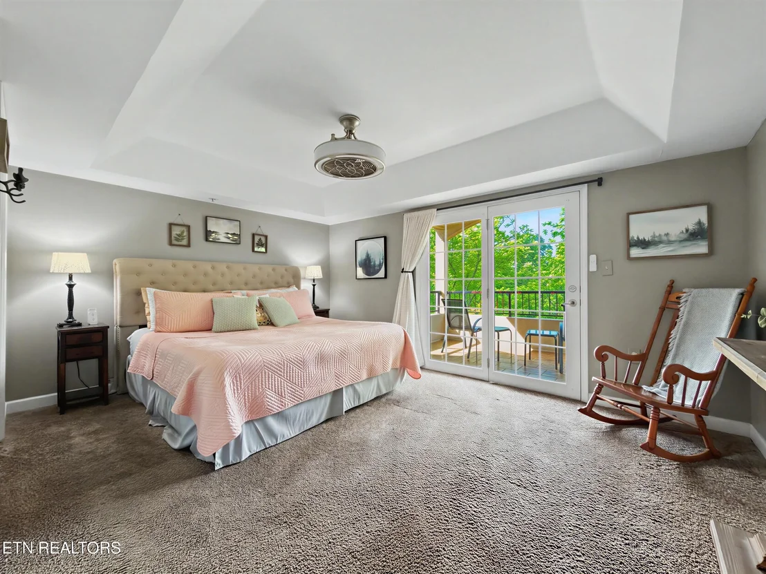 Photo of Unit UNITB301 at 609 River Place Way