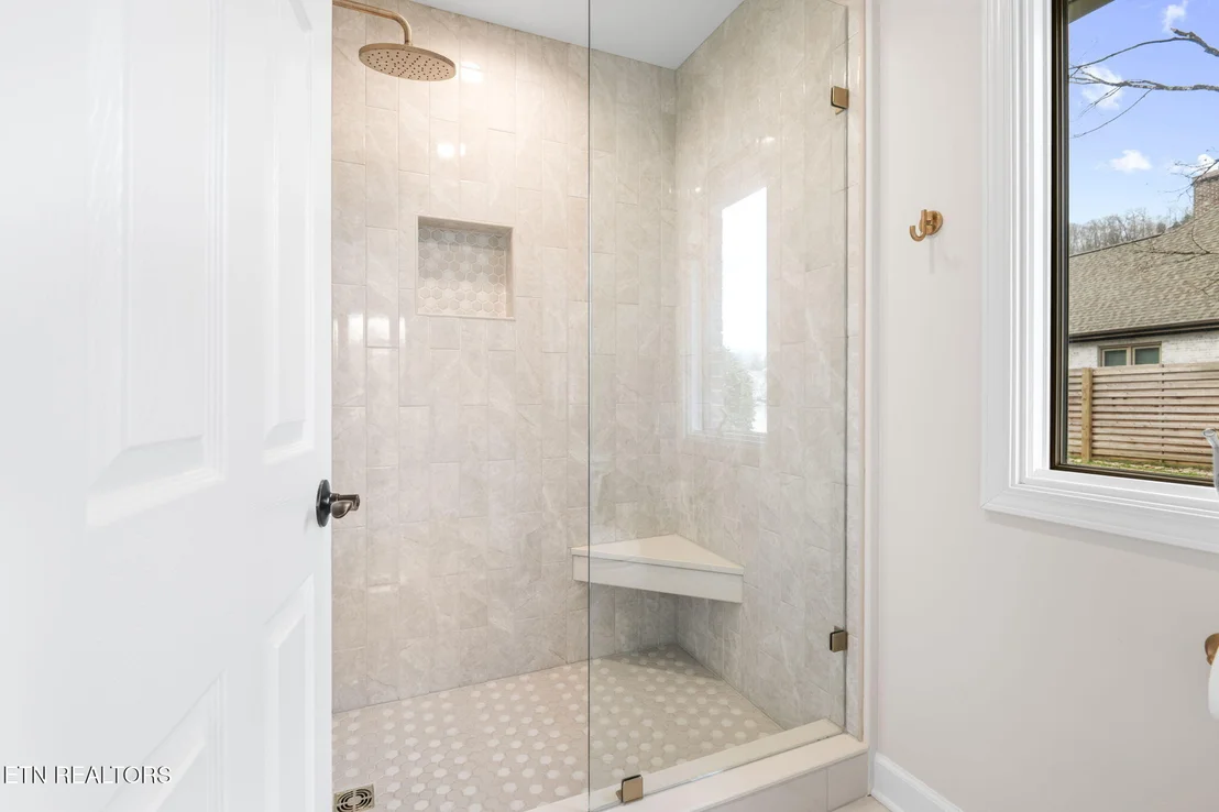 Photo of 452 Mariner Point Drive