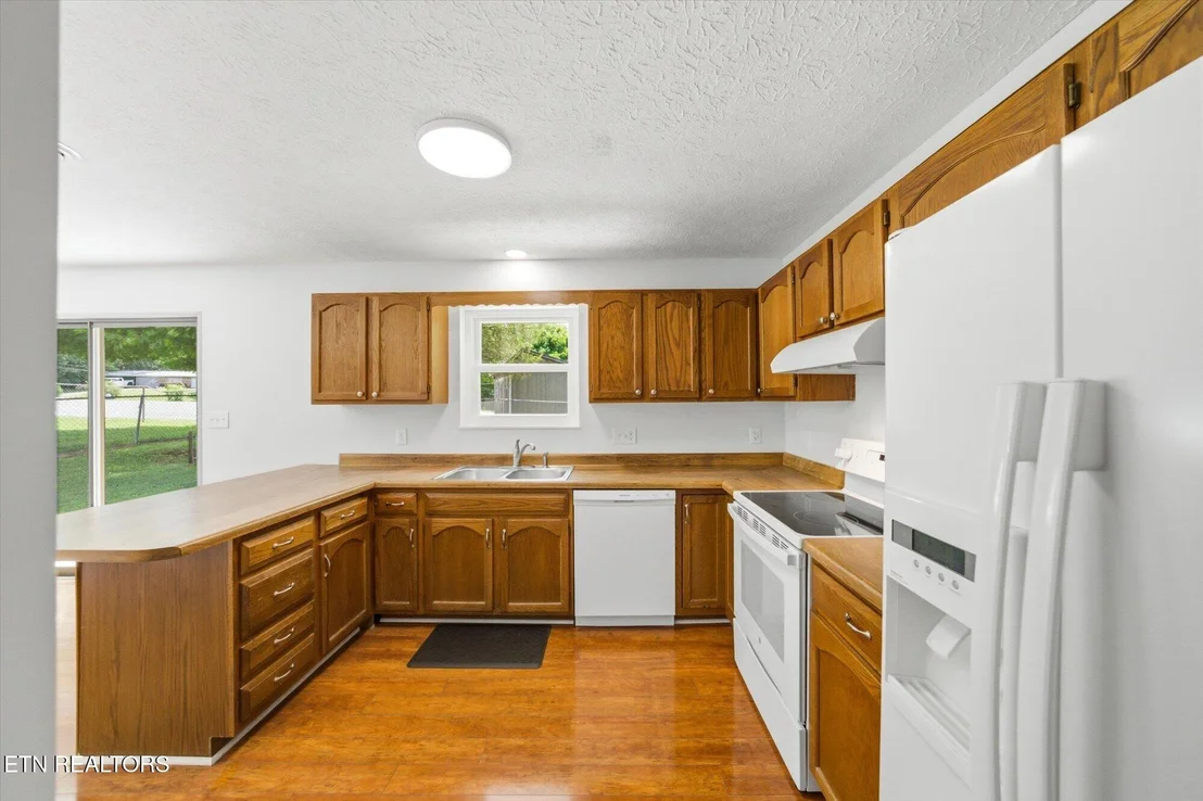 Photo of 409 Windrush Circle