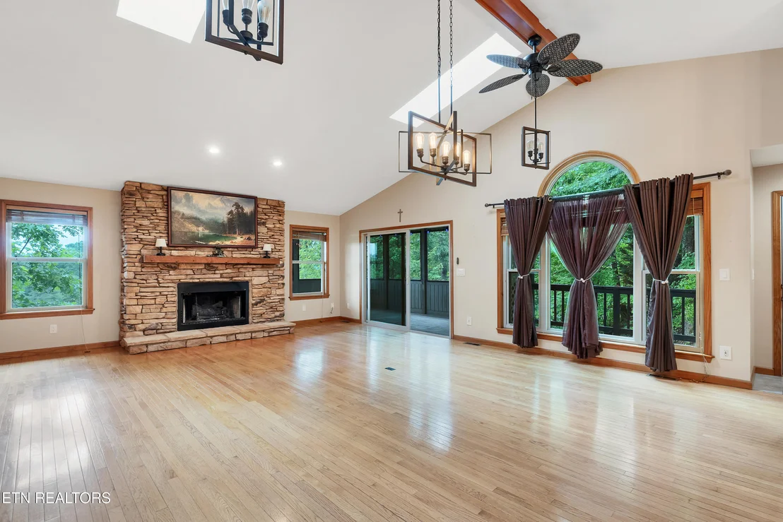 Photo of 620 Hawk View Drive