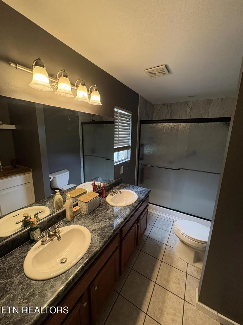 Photo of 1757 River Rd