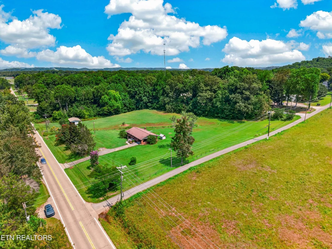 Photo of 2082 Highway 25-70  E