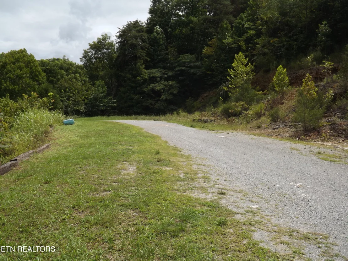 Photo of 5075 E Highway 25E