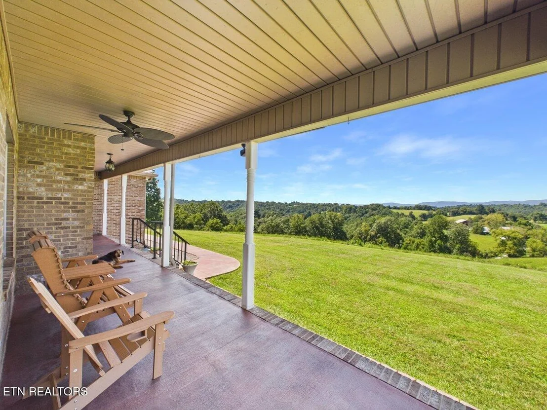 Photo of 317 Oak Grove Rd