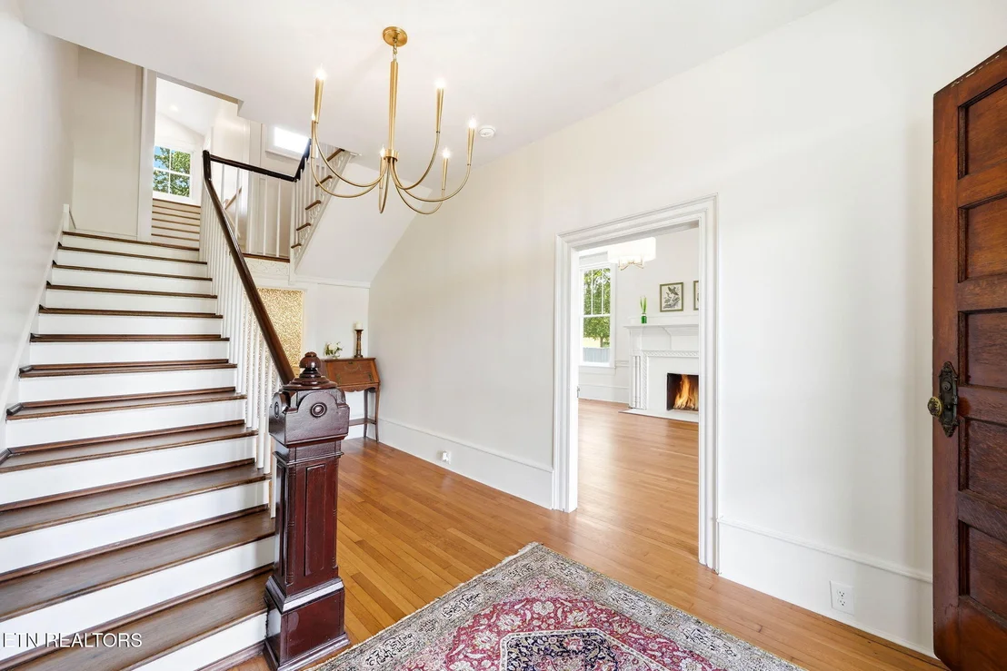 Photo of 240 Maplehurst Lane