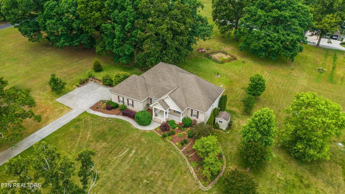 Photo of 1697 Davis Ferry Rd