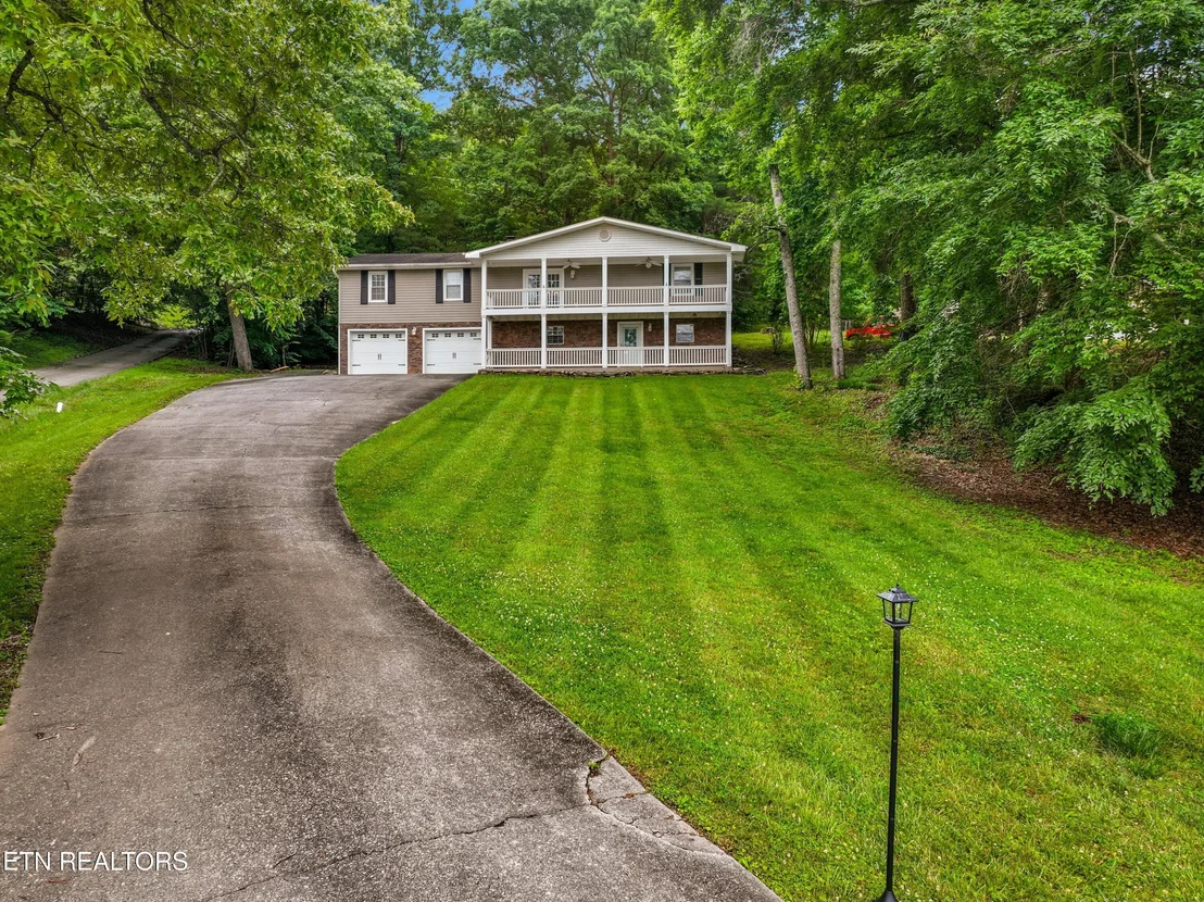 Photo of 1302 Irwin Drive
