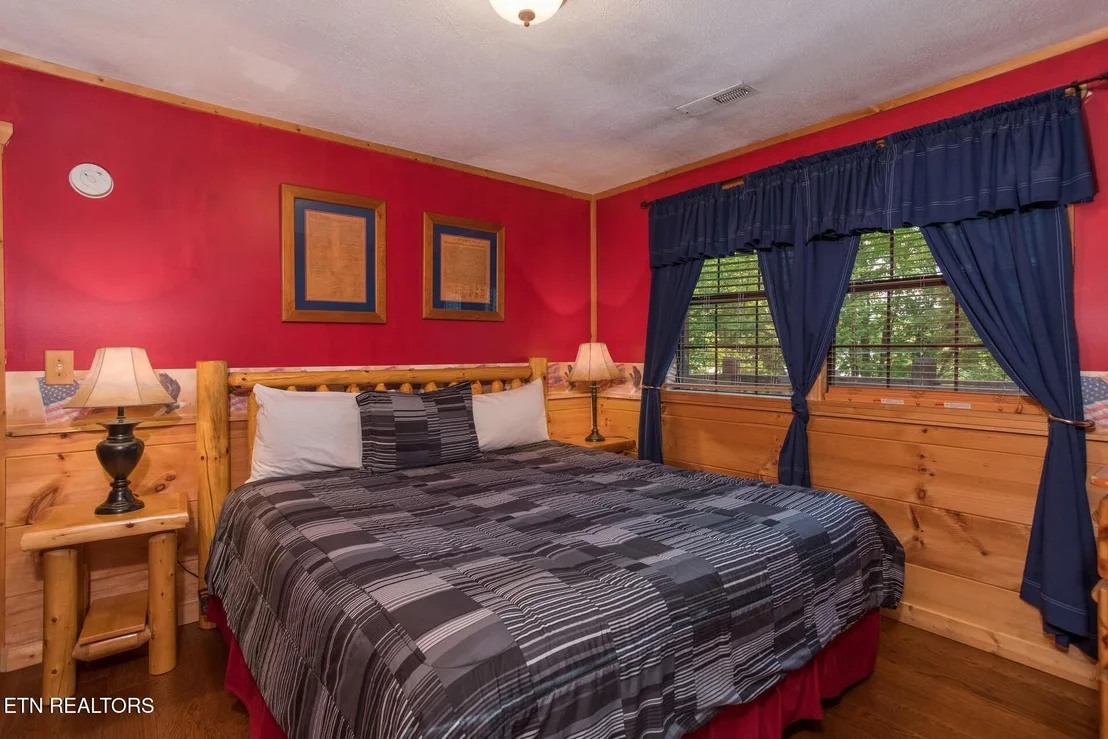 Photo of 170 Showplace Blvd