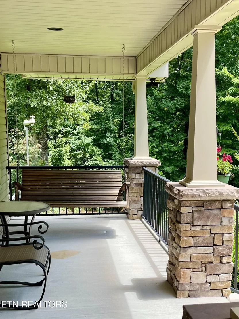 Photo of 104 Bottom Drive
