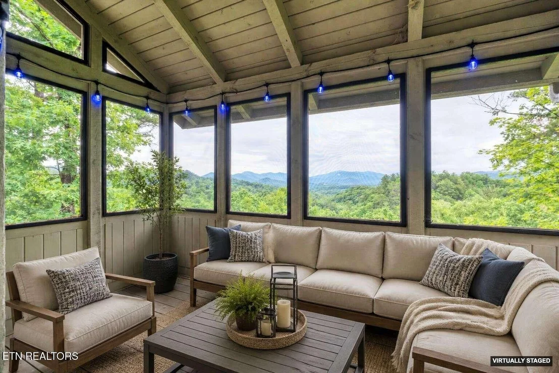 Photo of 620 Hawk View Drive