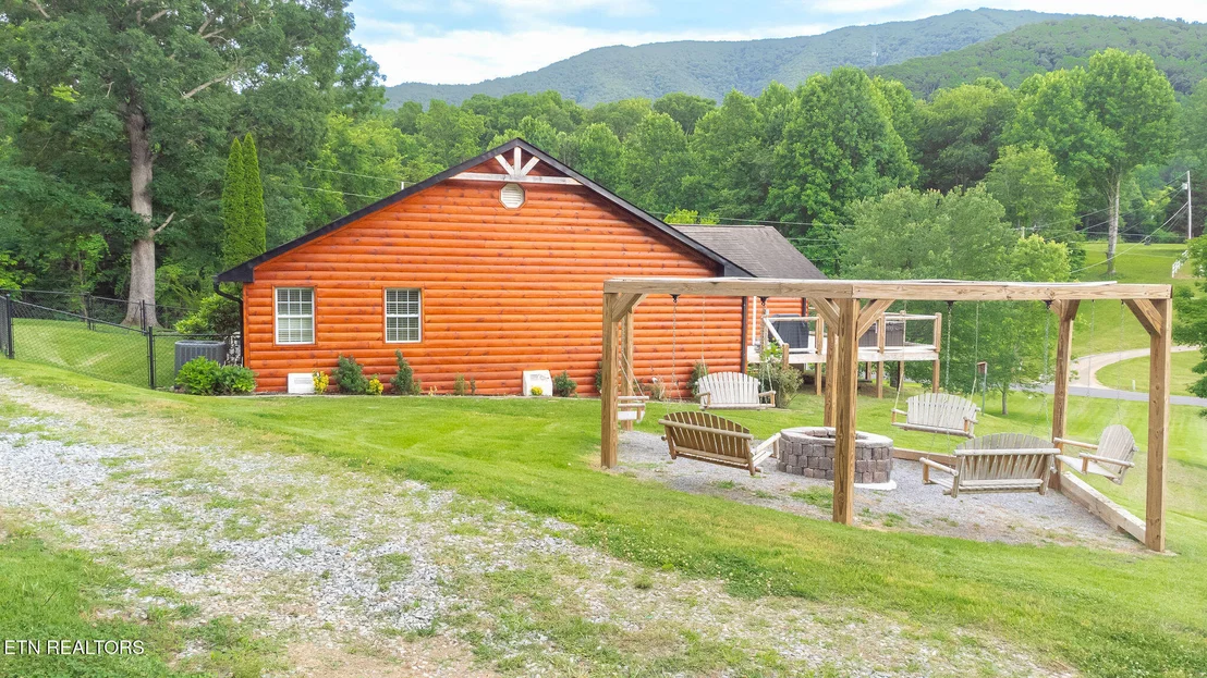Photo of 3307 Valley High Rd
