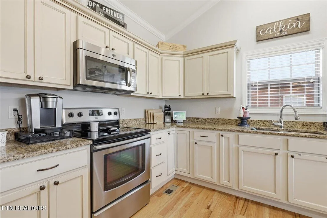 Photo of 1179 Linford Circle