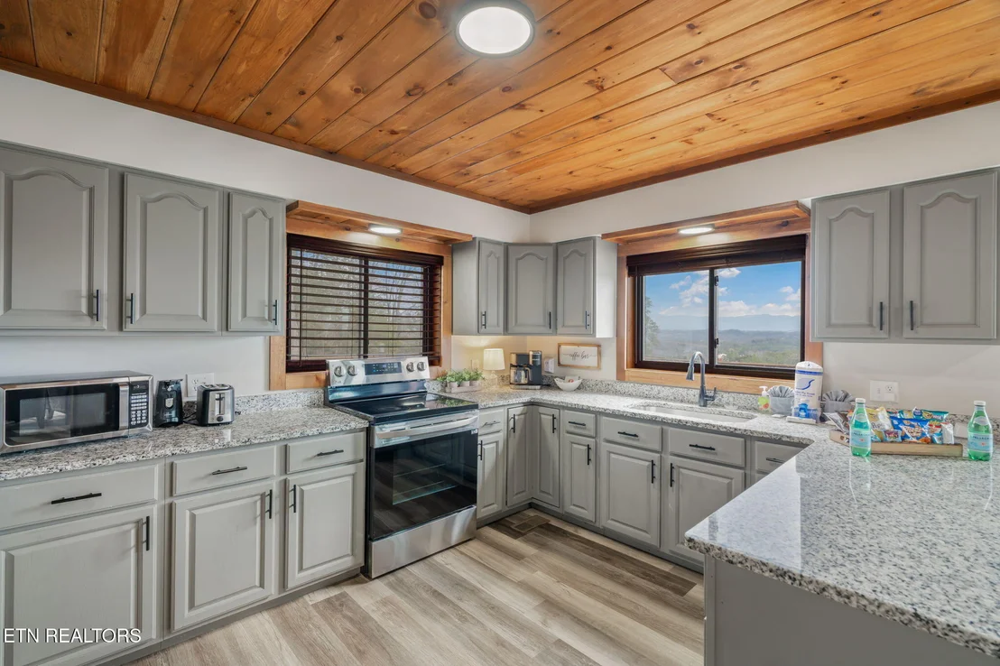 Photo of 2138 Kerr Rd