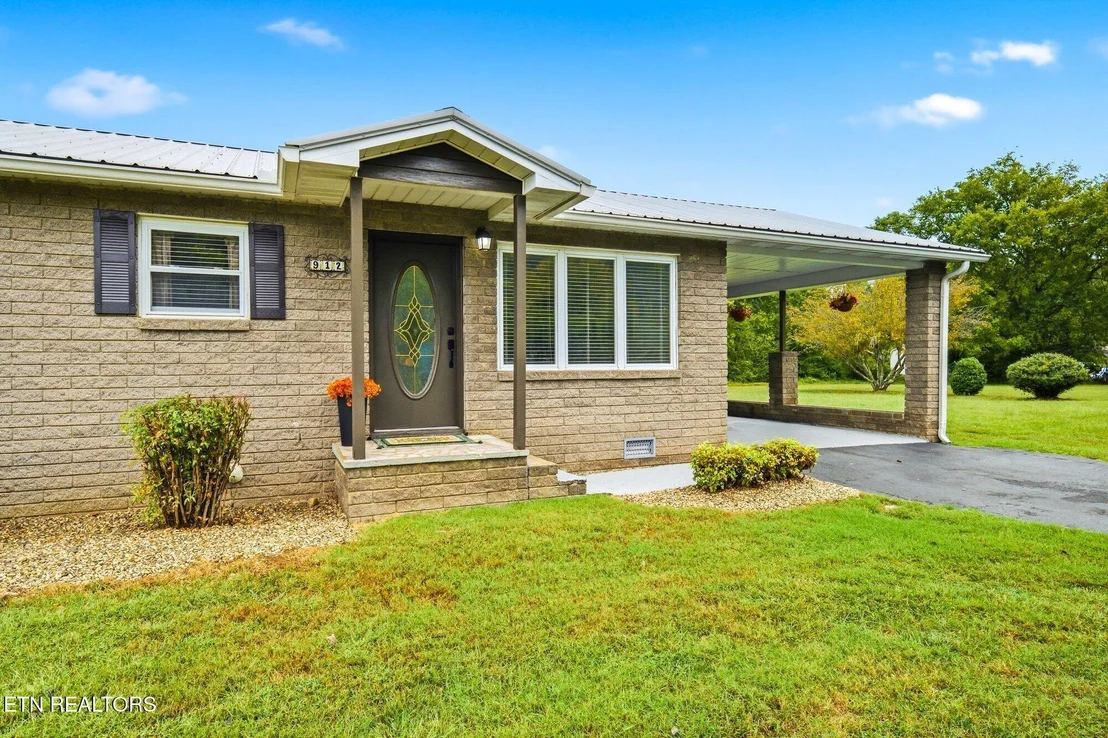 Photo of 912 Bud Lane