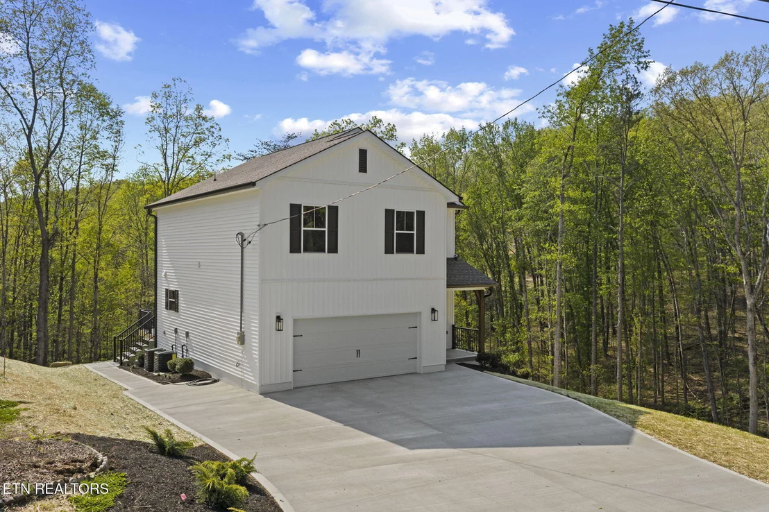 Photo of 159 Edgewood Heights Ln