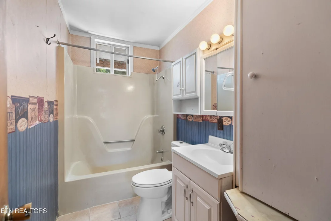 Photo of 158 Dalson Rd